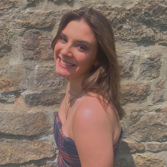 Meet your Posher, Alice - Picture 1 of 1